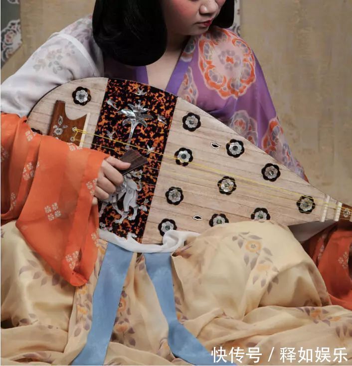 服饰！汉服究竟有多美！这群年轻人用11年复原200套汉服惊艳世界